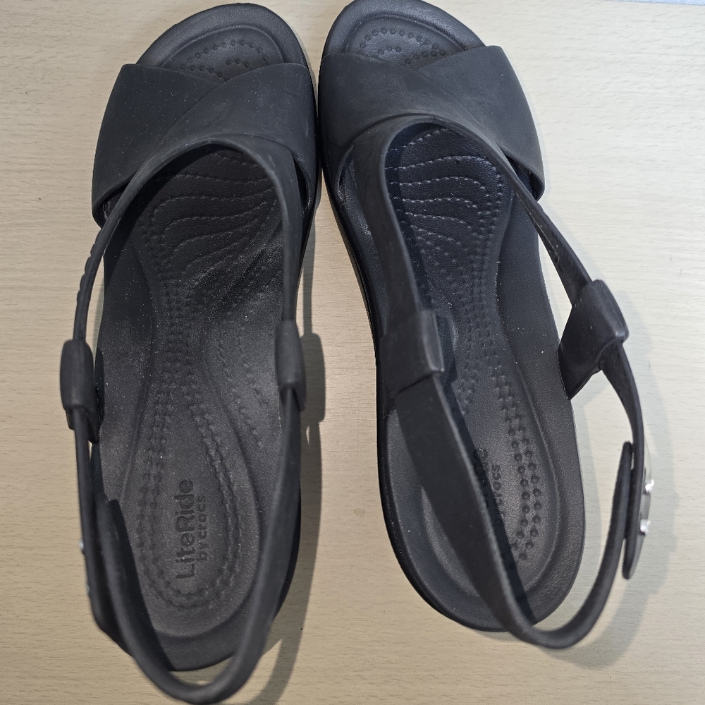 Crocs Brooklyn High Wedge Sandals - Picture 4 of 4